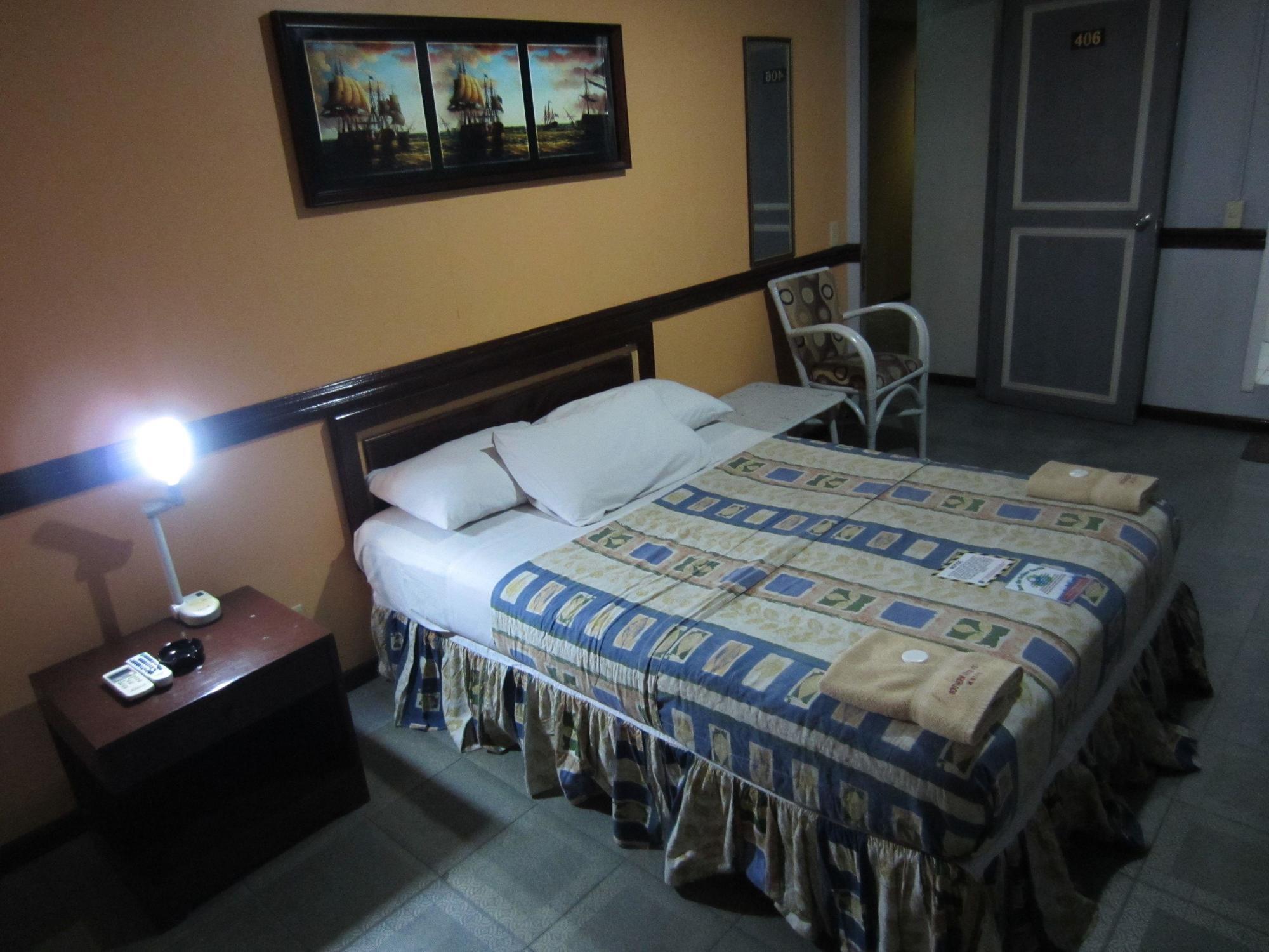 The Southern Cross Hotel מנילה מראה חיצוני תמונה