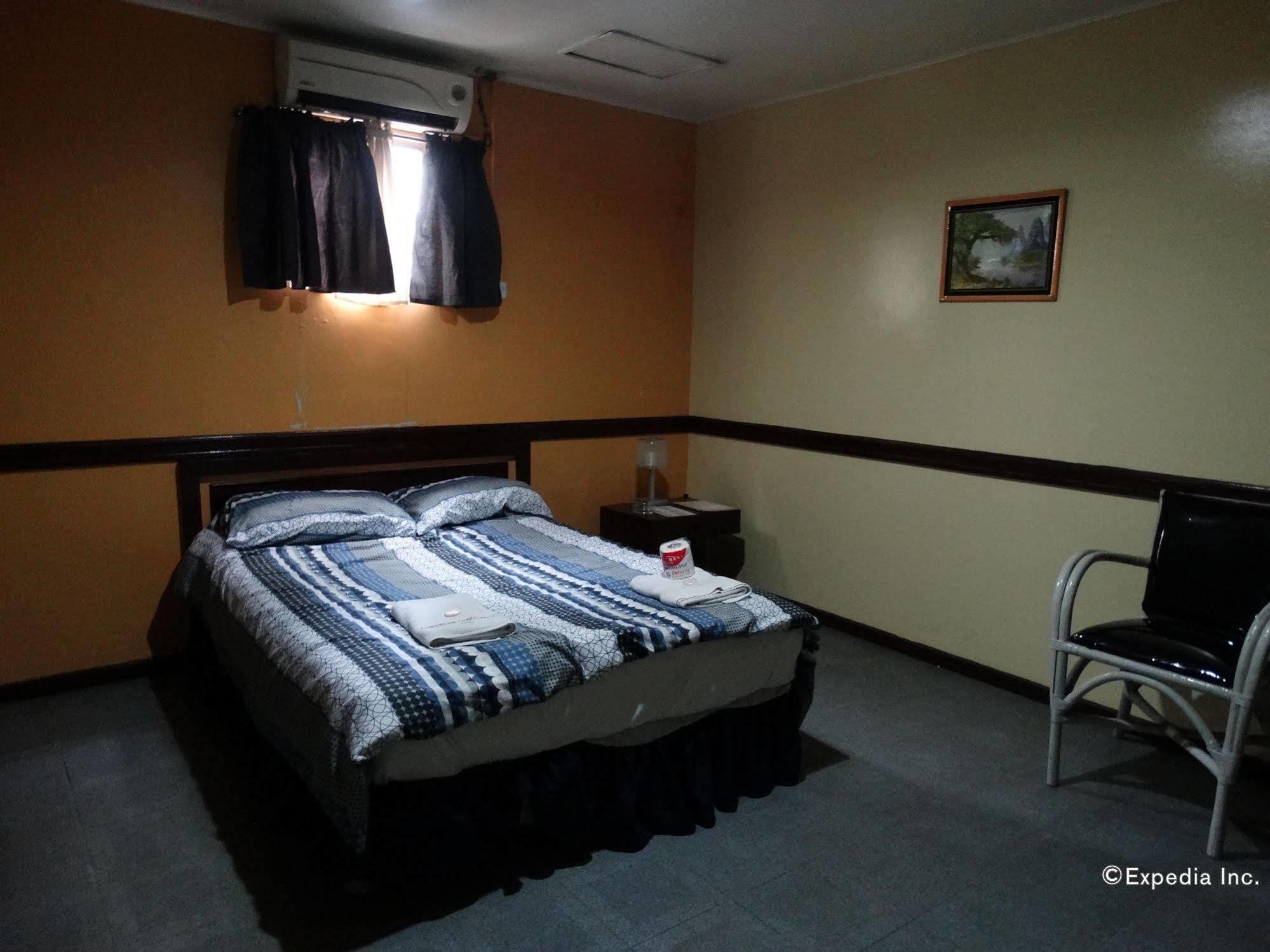 The Southern Cross Hotel מנילה מראה חיצוני תמונה